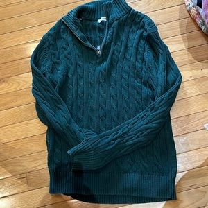 Green cable knit pullover